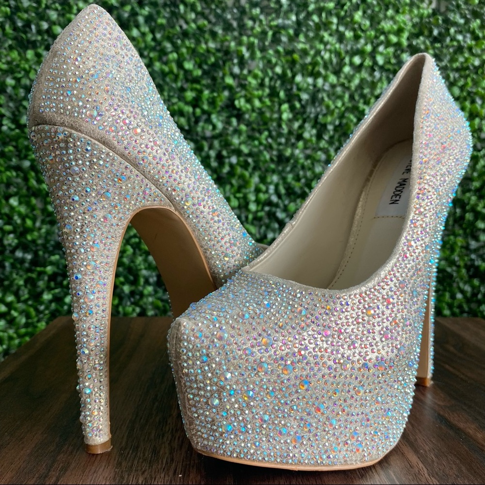 Steve Madden Size 7 Platform Heels